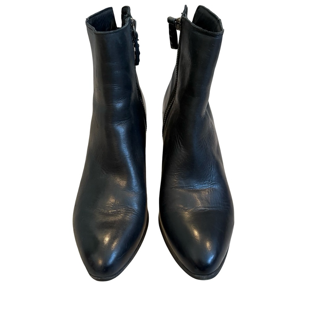 Frye Megan Black Leather Ankle Boots Western Minimalist Coastal Cowgirl, Sz 8.5 - Picture 6 of 16